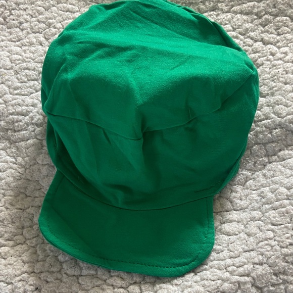 “Luigi” Infant Overall and Hat Set - Picture 6 of 6